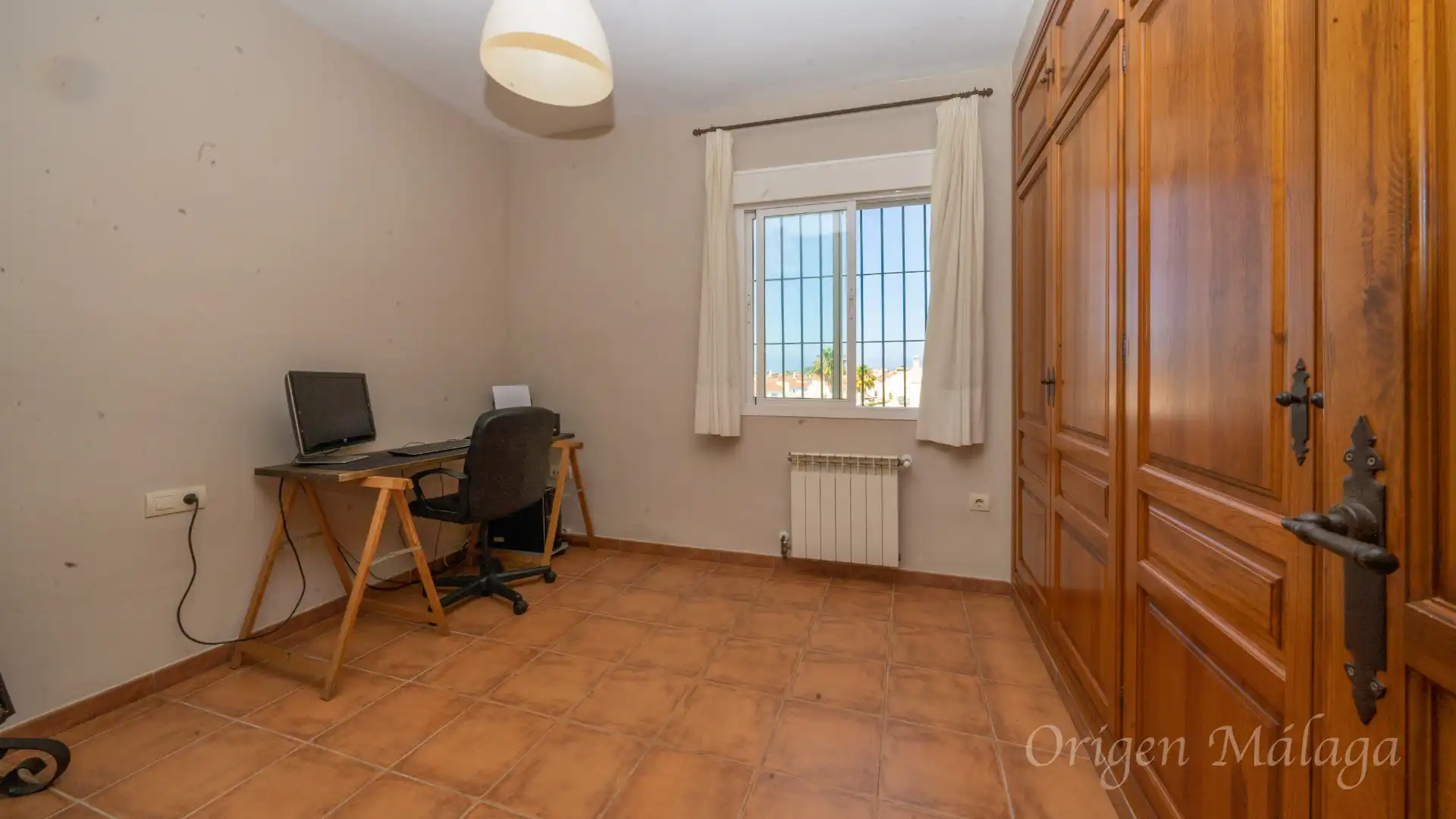 Habitación de Casa adosada en venta en Vélez-Málaga con Calefacción, Jardín privado y Terraza