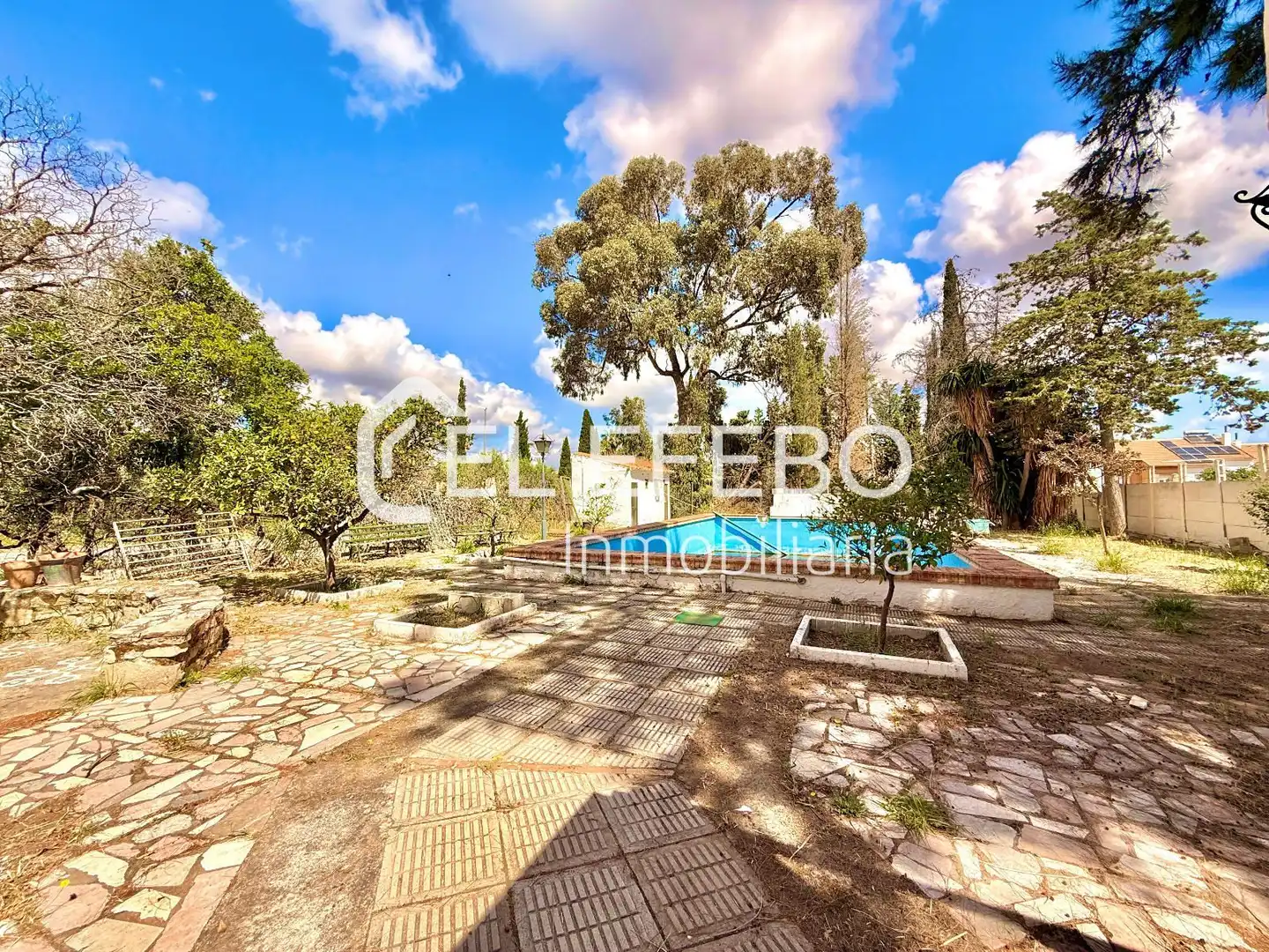 Vista exterior de Casa o chalet en venta en Antequera con Terraza, Trastero y Piscina