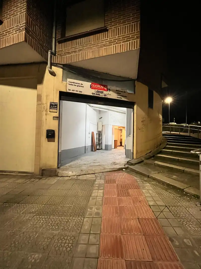 Business premises for sale in Centro - Ariz - Uribarri, imagen 14