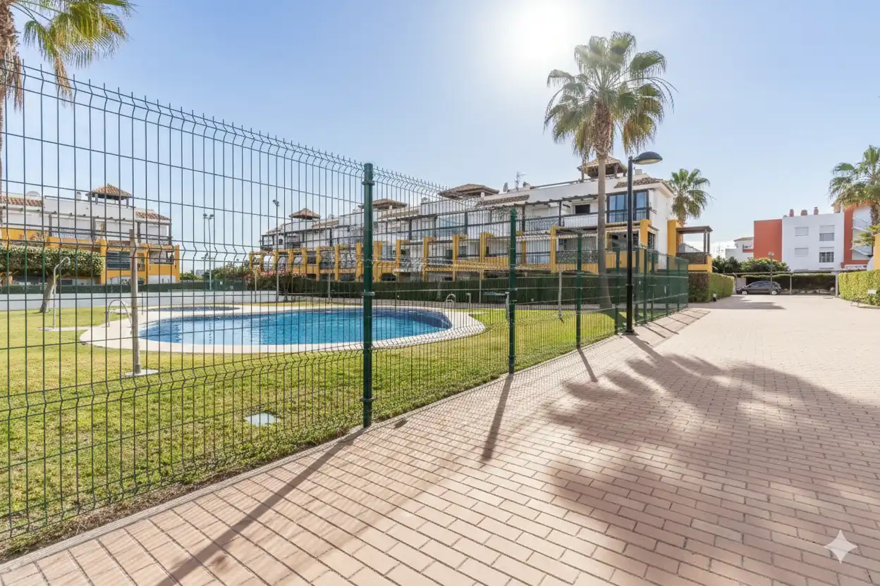 Àtic amb piscina en venda a Avenida Alhambra, imagen 36