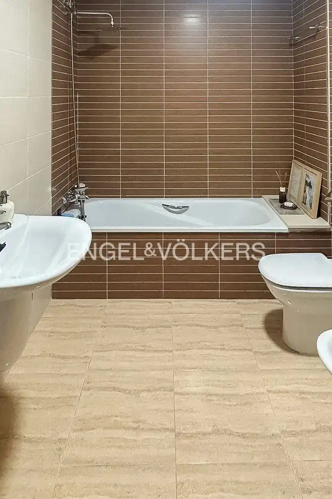 Bathroom of Flat for rent in Simat de la Valldigna, Valencia