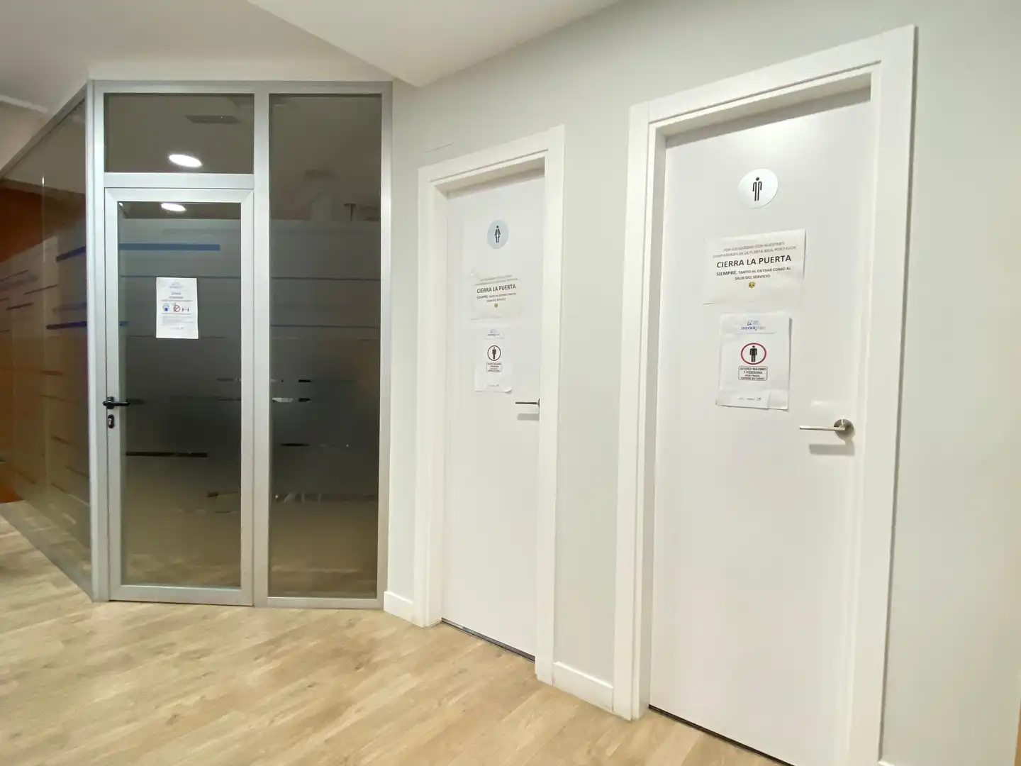 Office for rent in Madrid  with Air Conditioner, Heating and Balcony