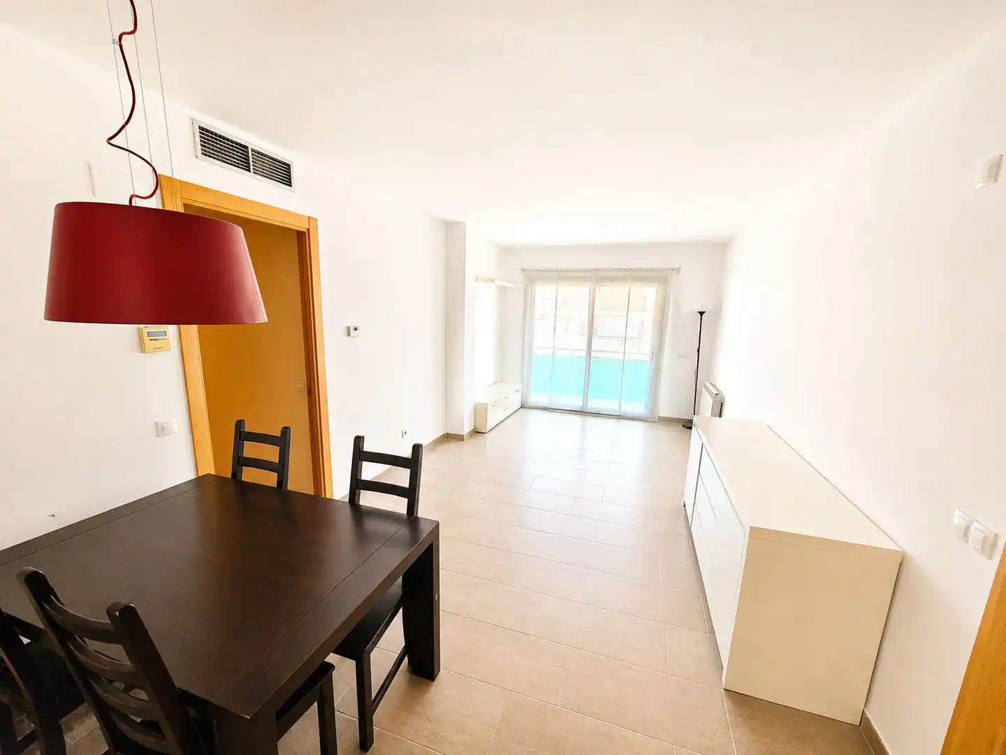 Living room of Flat for sale in El Vendrell  with Air Conditioner, Heating and Terrace