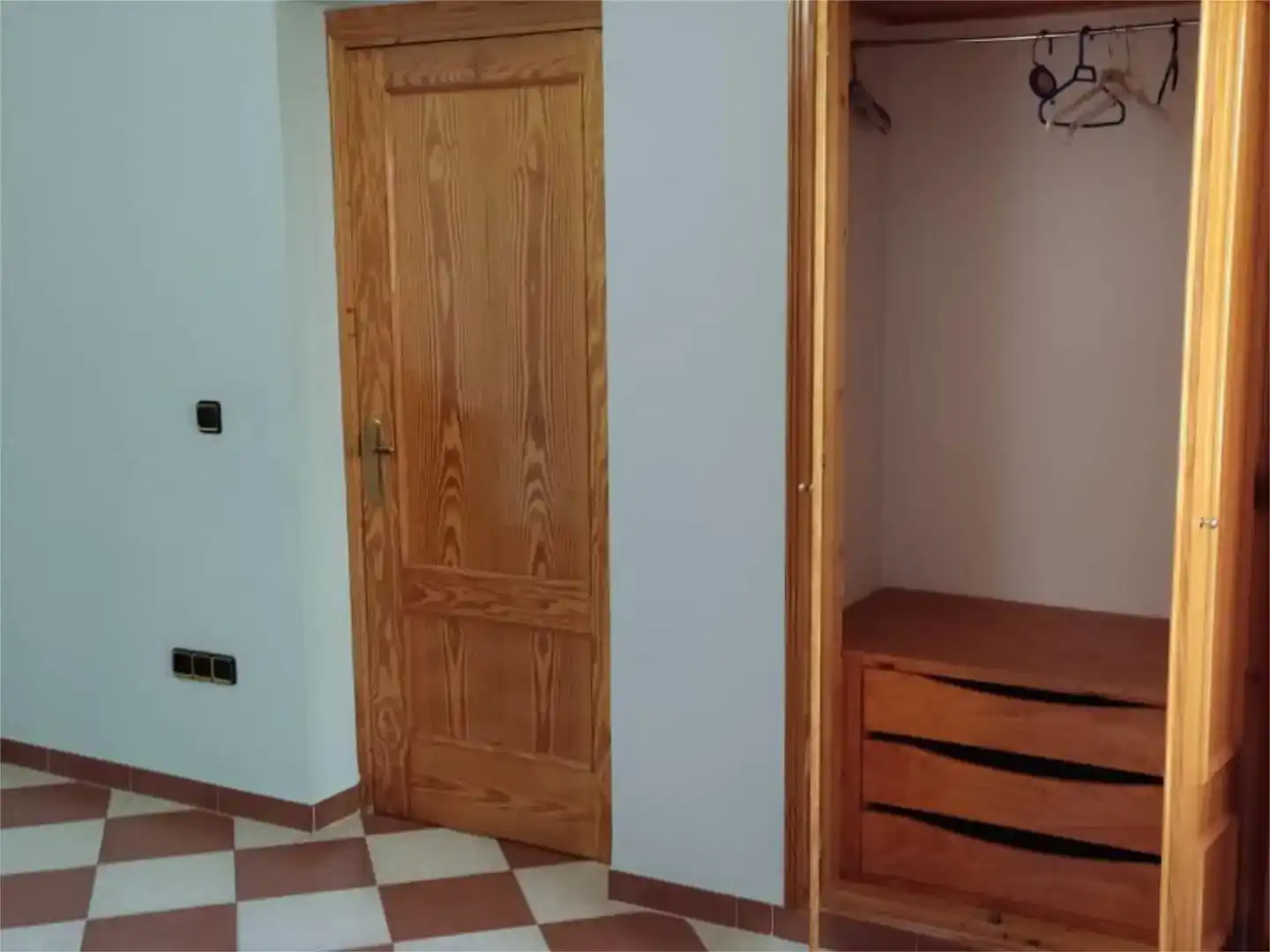 Pis en venda en Santa Elena amb Jardí privat, Traster i Moblat