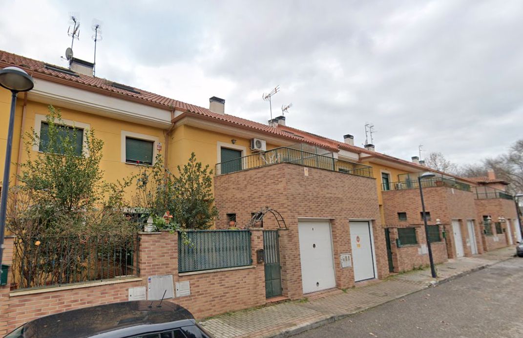 Exterior view of Single-family semi-detached for sale in Ciempozuelos  with Private garden