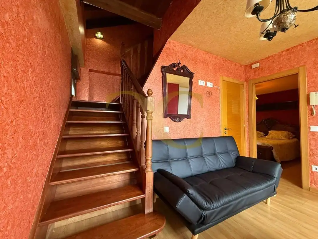 Maisonette zum Verkauf in Llanes mit Heizung, Privatgarten und Terrasse
