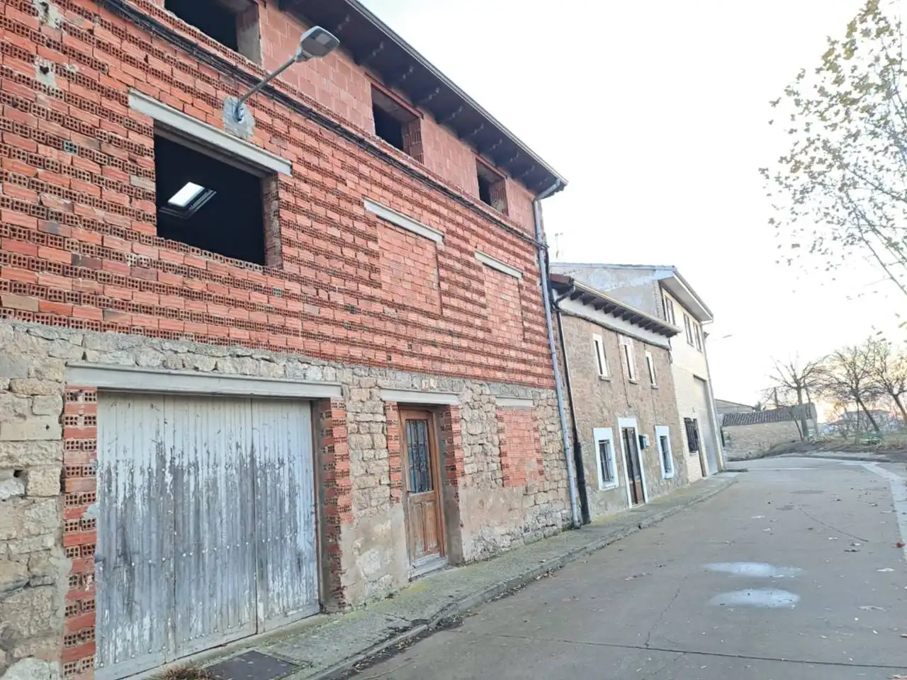 Vista exterior de Casa adosada en venta en Quintanilla Vivar con Jardín privado