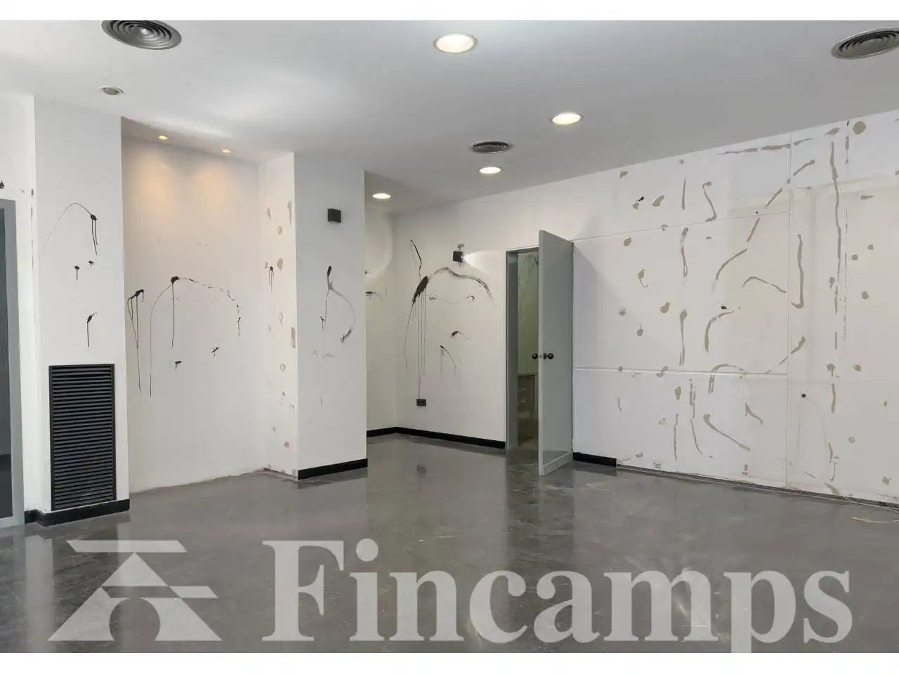 Commercial properties for rent in Sabadell  with Air Conditioner and Alarm