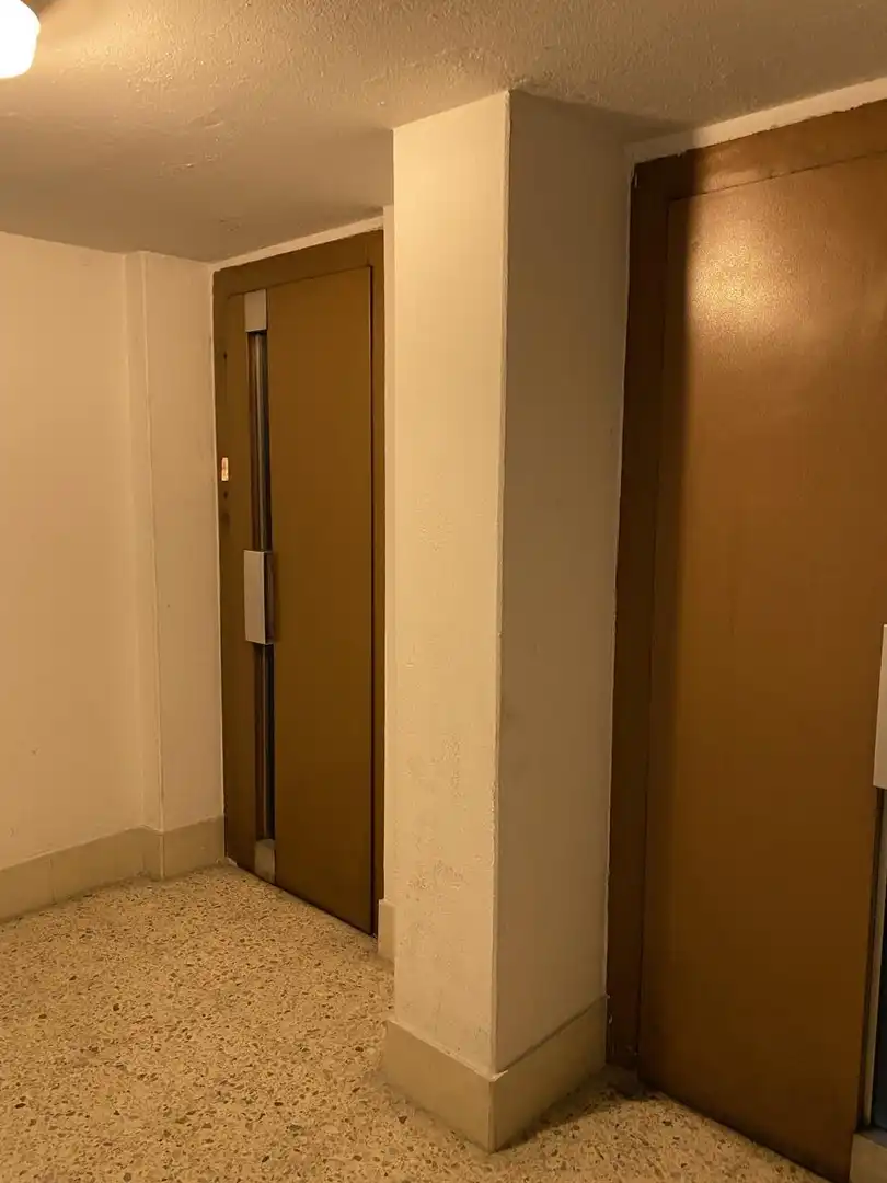 Piso en venta en A Coruña Capital  con Calefacción y Trastero