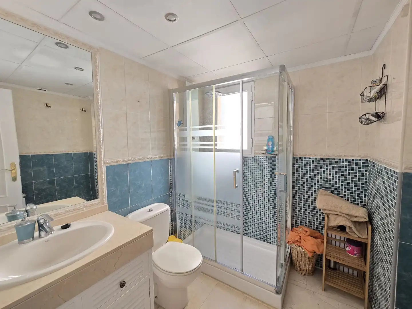 Baño de Piso en venta en Málaga con Aire acondicionado, Calefacción y Terraza