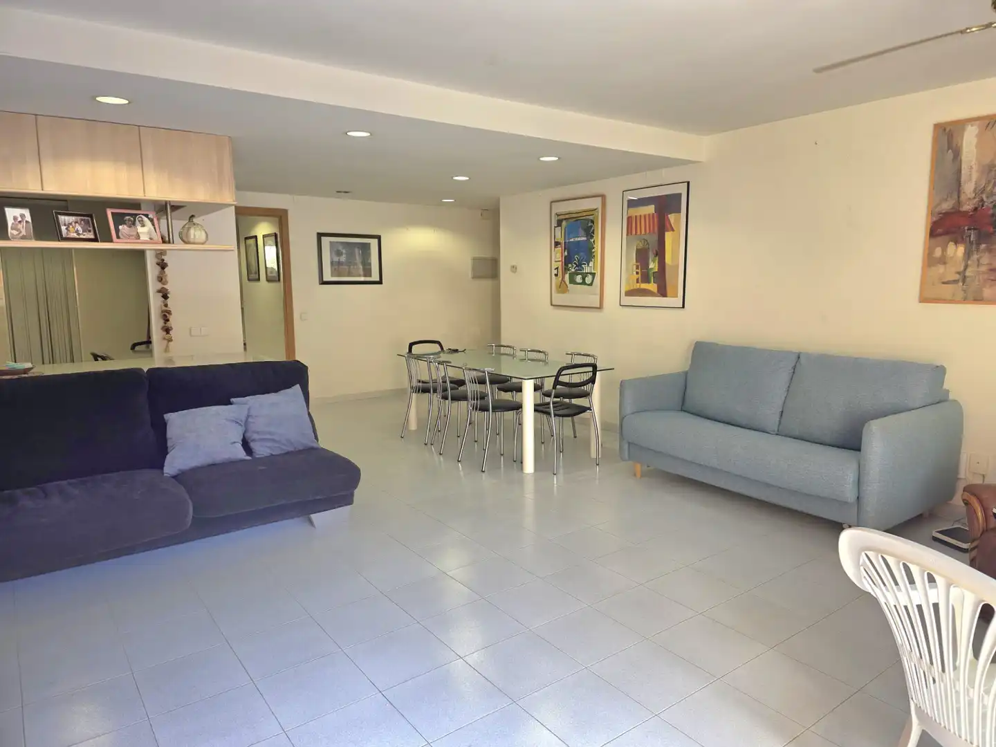 Wohnung zum Verkauf in Calella mit Klimaanlage, Heizung und Balkon