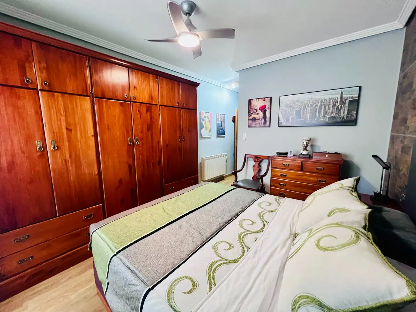 Habitación de Piso en venta en Petrer con Calefacción y Balcón