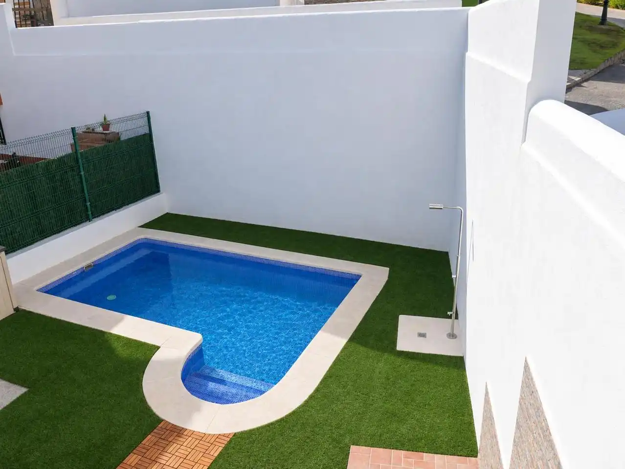 Schwimmbecken von Haus oder Chalet zum Verkauf in El Ronquillo, Sevilla