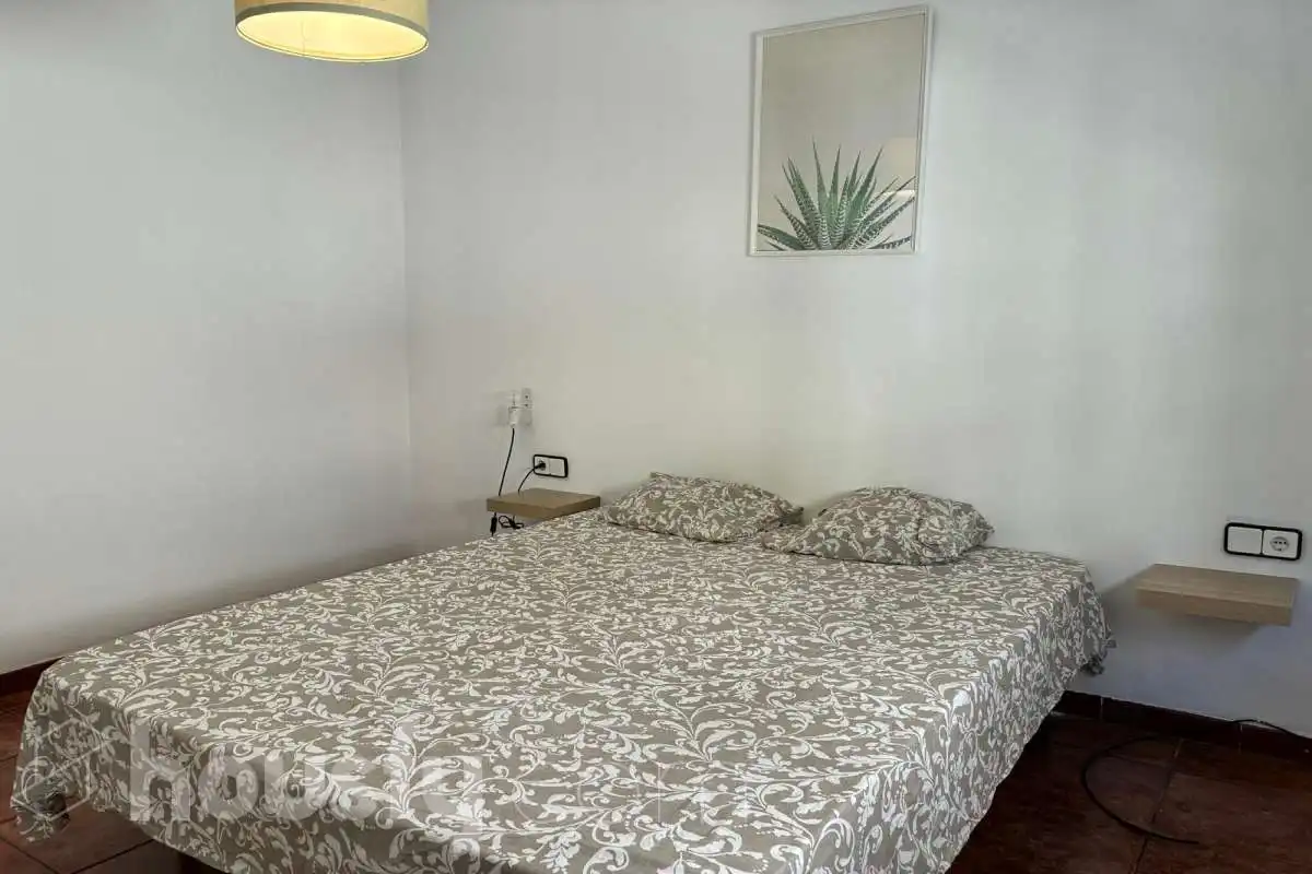 Habitación de Piso de alquiler en Sagunto / Sagunt con Aire acondicionado, Amueblado y Balcón