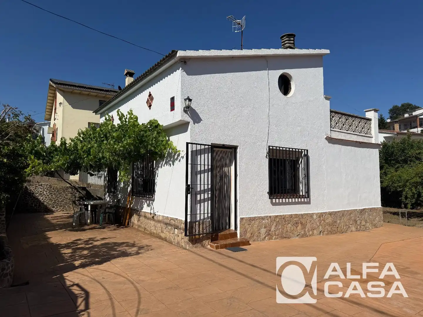 Vista exterior de Casa o chalet en venta en Vidreres con Terraza, Trastero y Piscina