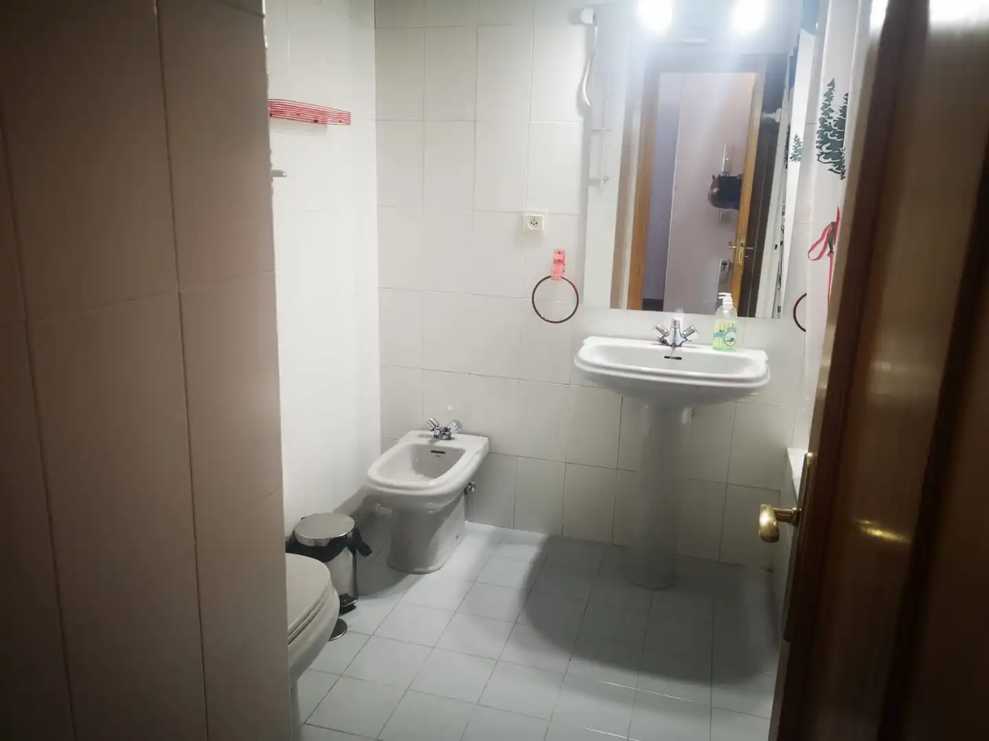 Baño de Piso en venta en Sierra Nevada con Calefacción, Trastero y Amueblado
