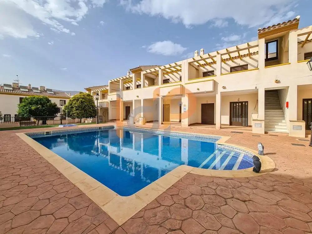 Piscina de Piso en venta en Chirivel con Piscina comunitaria