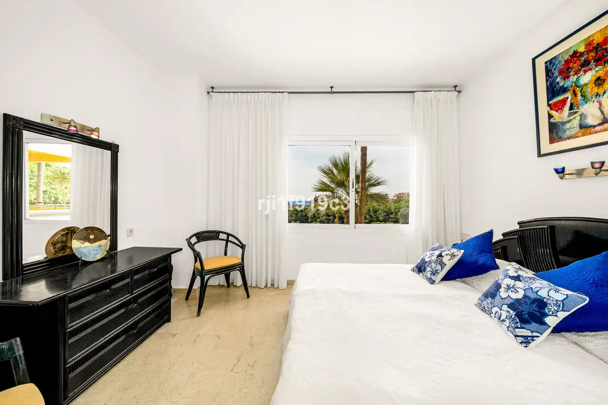 Piso con ascensor en venta en Elviria - Cabopino, imagen 24