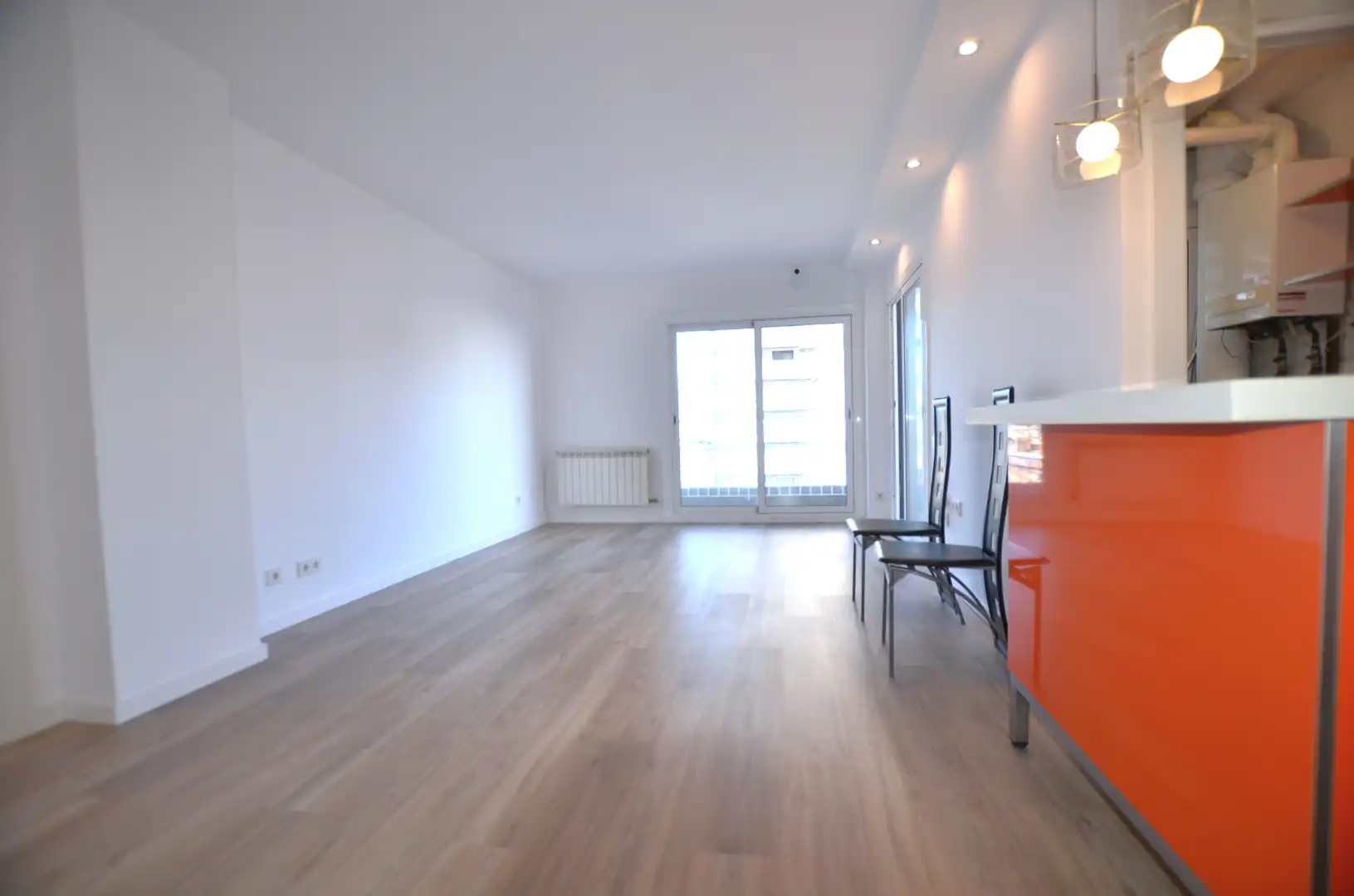 Sala de estar de Piso en venta en Montgat con Calefacción, Parquet y Horno