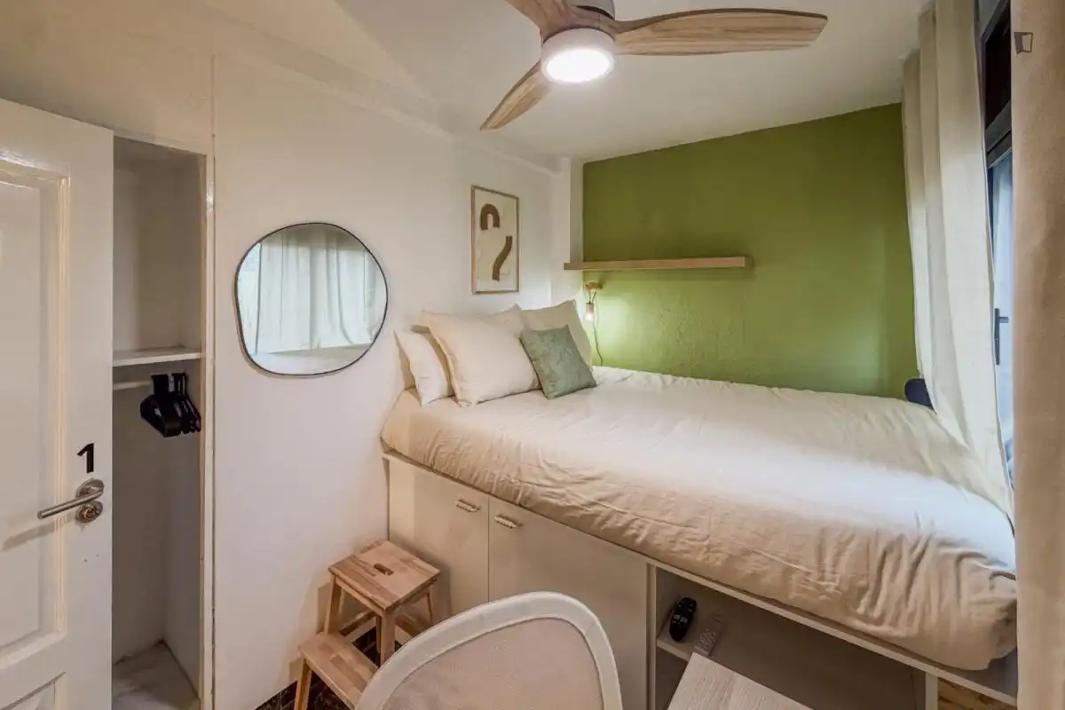 Room in La Guineueta