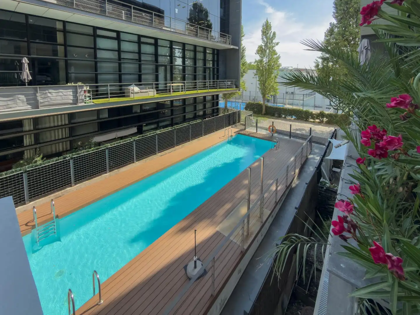 Piscina de Dúplex de lloguer en Alcobendas amb Aire condicionat, Calefacció i Terrassa