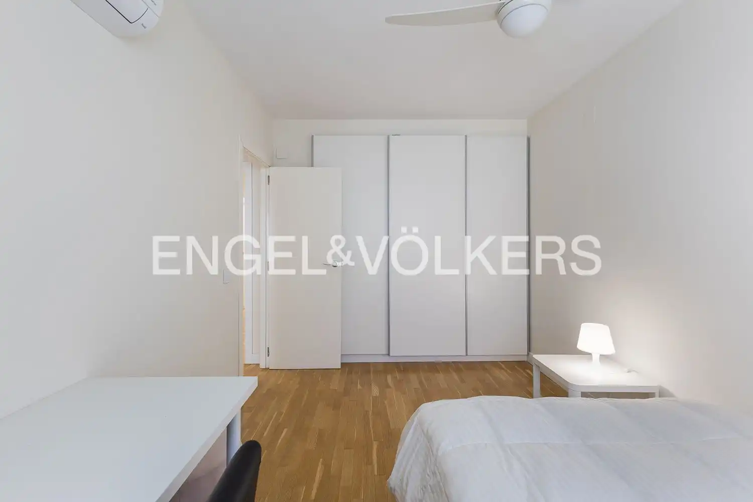 Habitación de Casa o chalet de alquiler en Rocafort con Aire acondicionado, Calefacción y Jardín privado