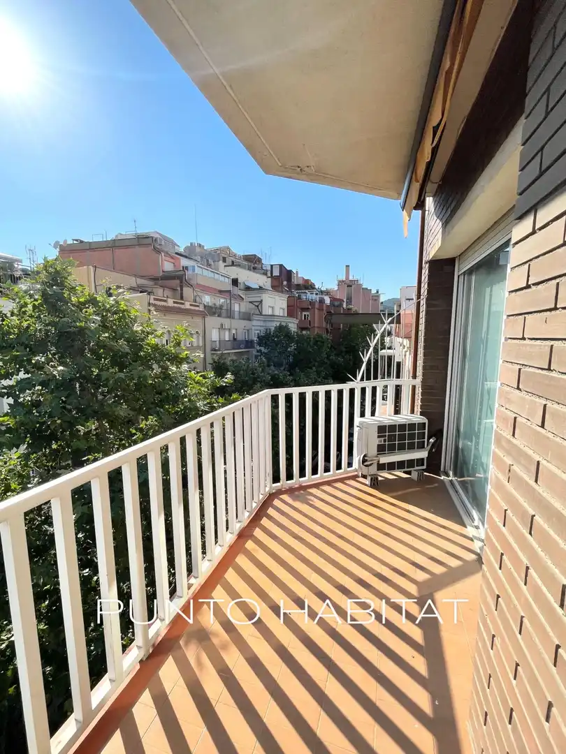 Wohnung zur Miete in Avenida Avinguda República Argentina, El Putget i el Farró