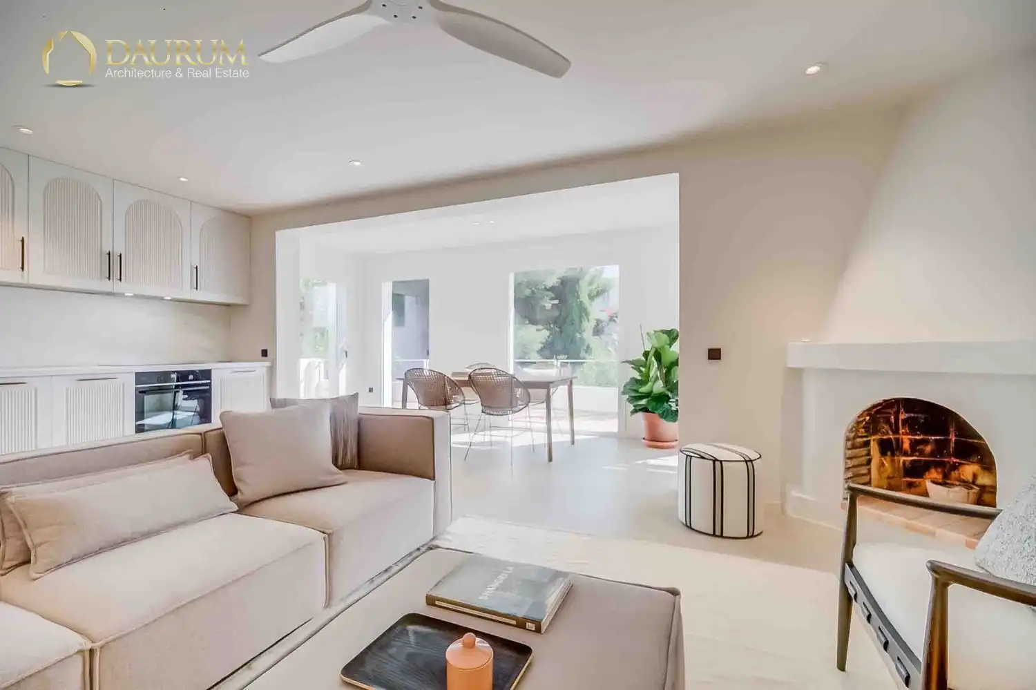 Living room of Flat for sale in Benalmádena  with Air Conditioner, Heating and Terrace