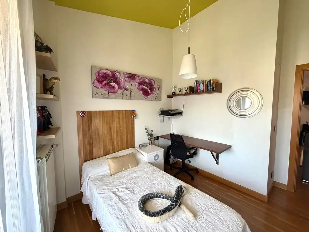 Habitación de Dúplex en venta en Astigarraga con Calefacción y Terraza