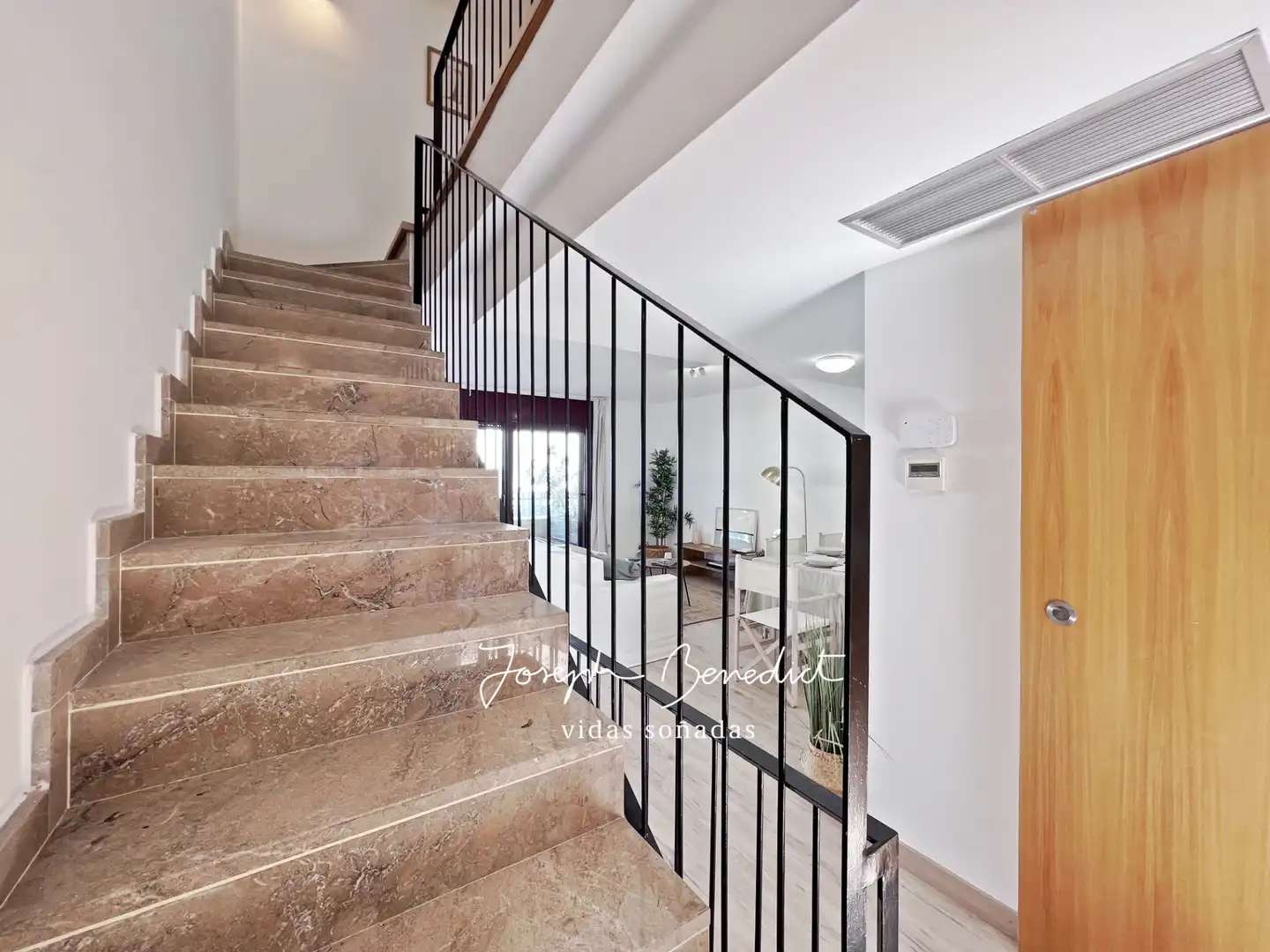 Casa adosada en venda en Castelldefels amb Aire condicionat, Calefacció i Jardí privat