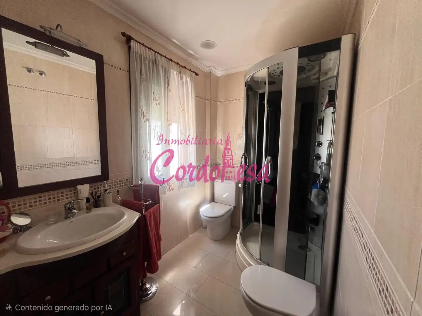 Bathroom of Houses for sale in Córdoba
