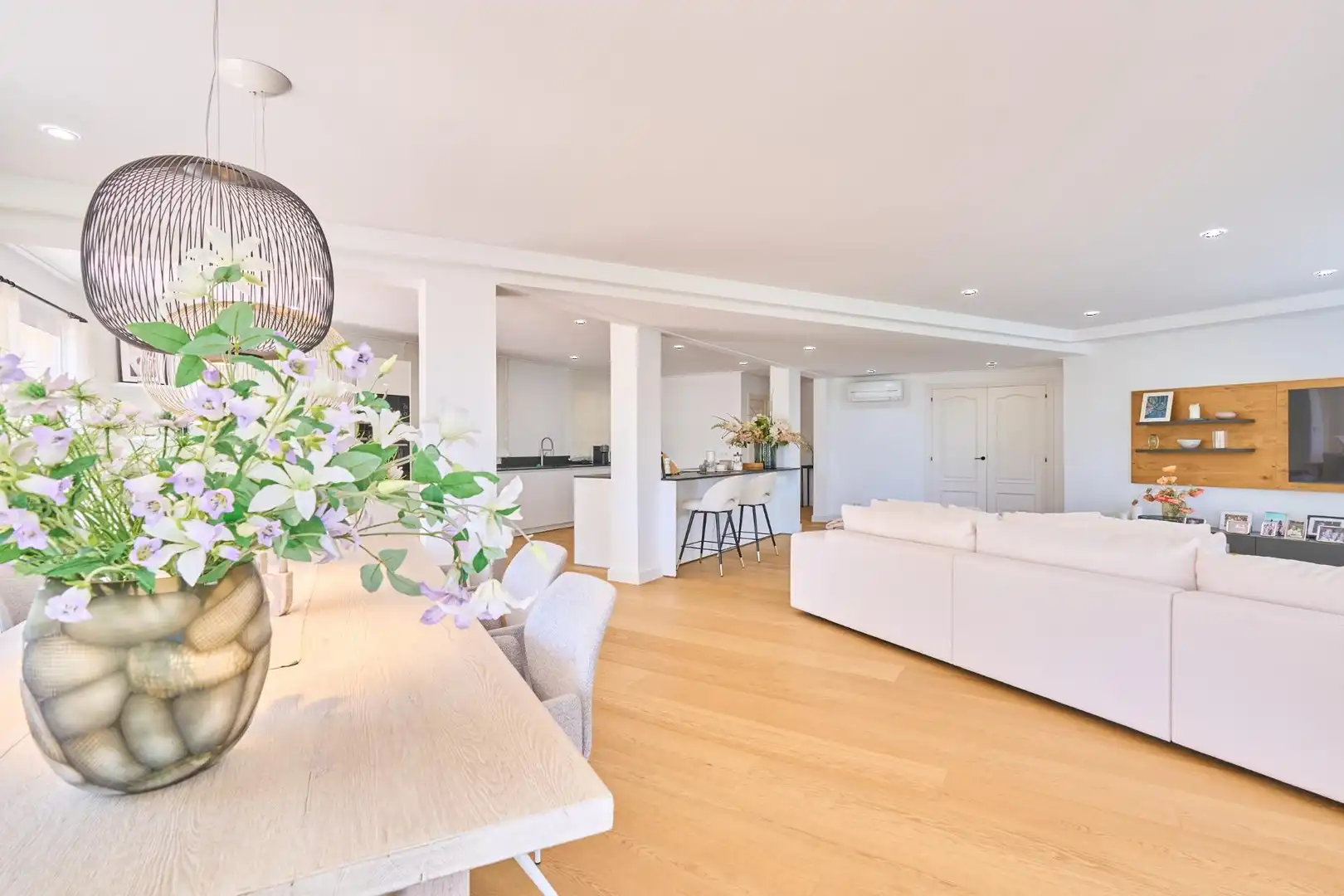 Sala d'estar de Casa o xalet en venda en  Palma de Mallorca amb Aire condicionat, Jardí privat i Parquet