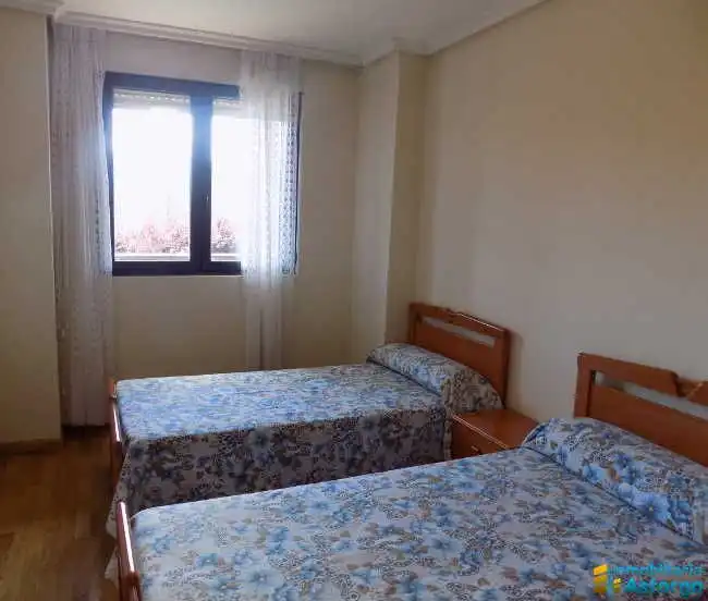 Schlafzimmer von Wohnung zur Miete in Astorga mit Heizung, Parkett und Terrasse