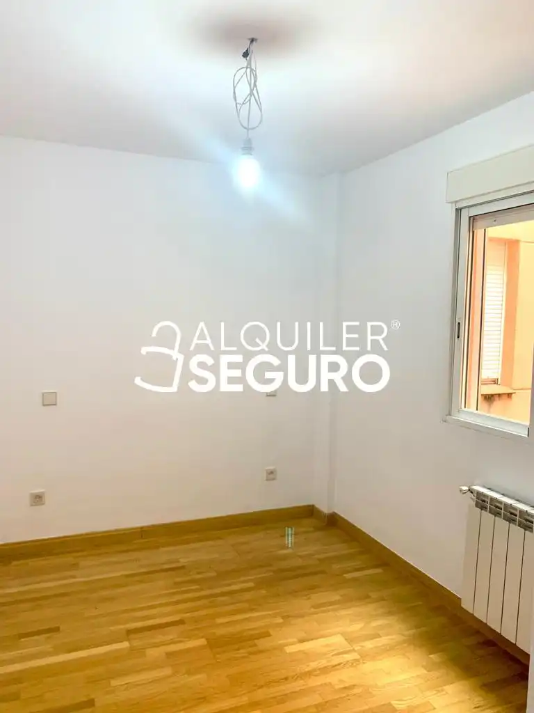 Bedroom of Flat for rent in Torrejón de Ardoz  with Heating, Terrace and Swimming Pool