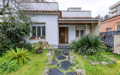 Vista exterior de Casa o xalet en venda en Figueres amb Aire condicionat, Calefacció i Jardí privat