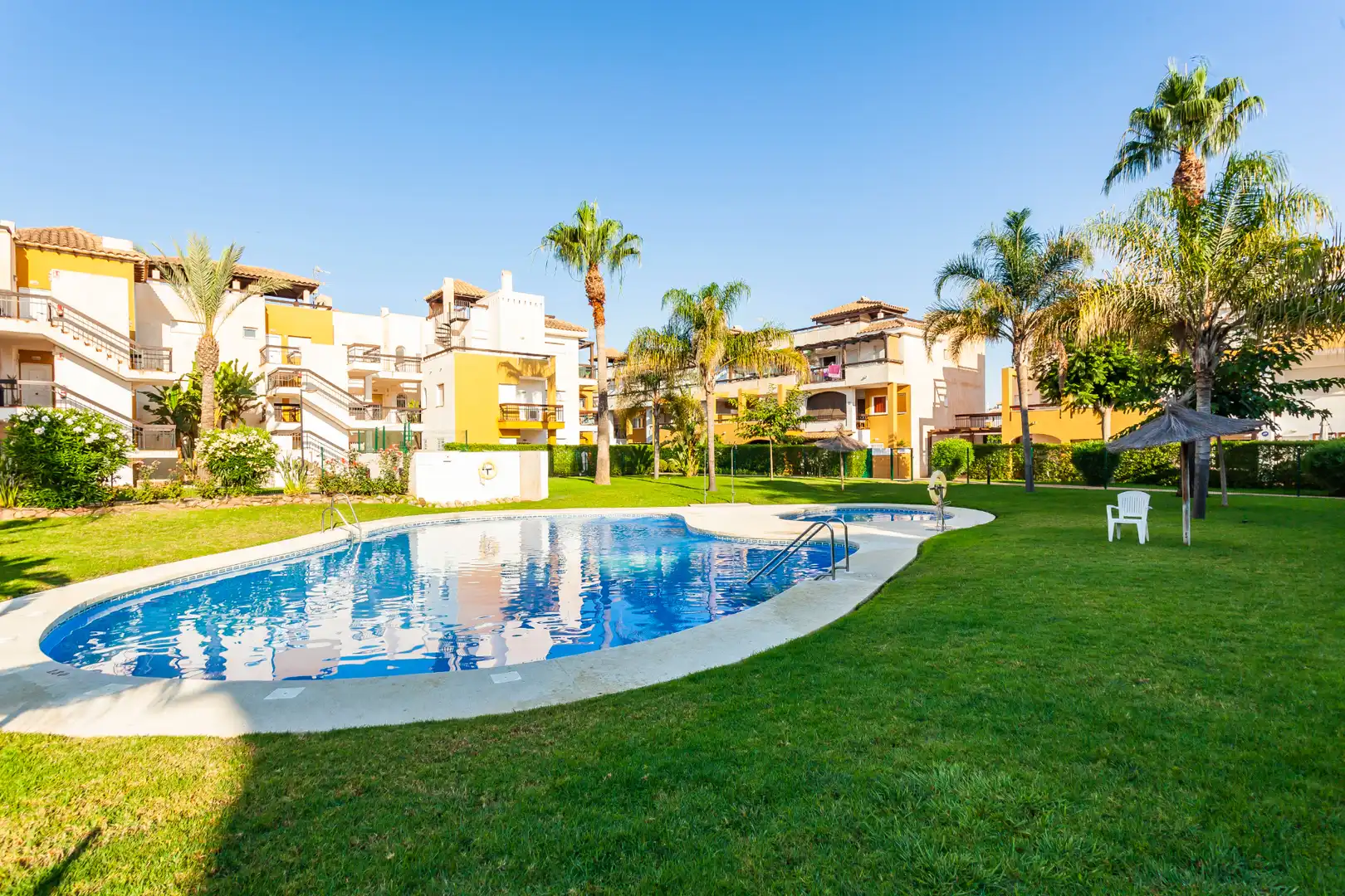 Jardín de Ático en venta en Vera con Terraza y Piscina comunitaria