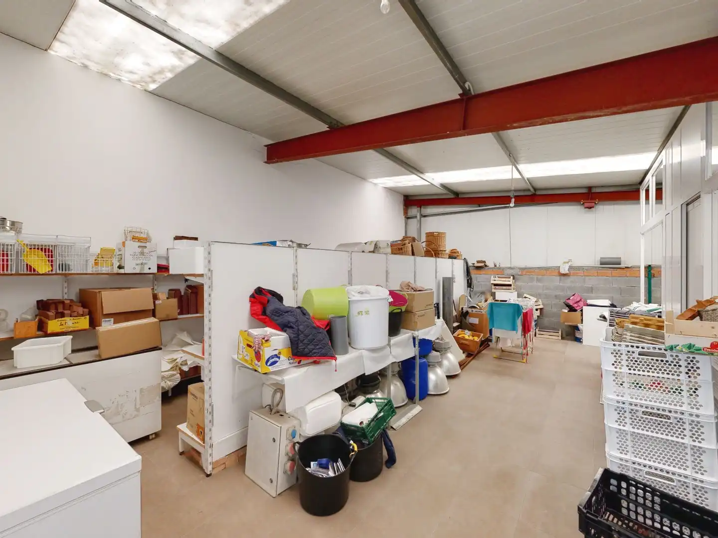 Industrial buildings for sale in Xove