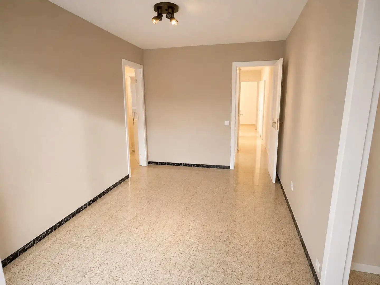 Flat with lift for sale in Carrer de Quevedo 33, imagen 2