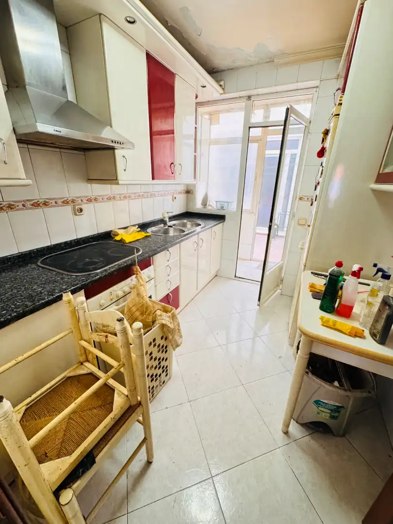 Kitchen of Flat for sale in Valladolid Capital  with Heating, Terrace and Furnished