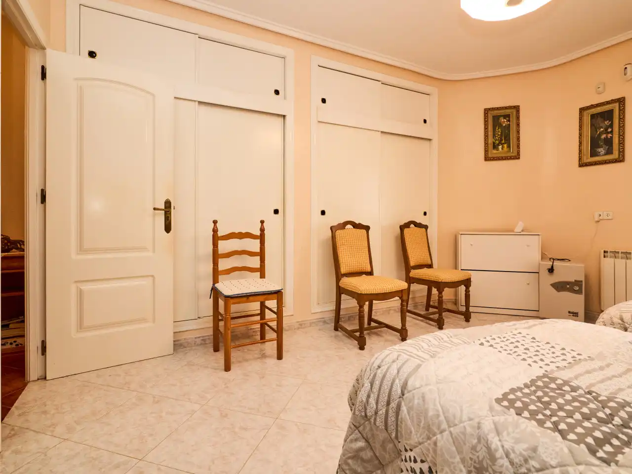 Dormitori de Casa o xalet en venda en Torrevieja amb Aire condicionat, Calefacció i Jardí privat