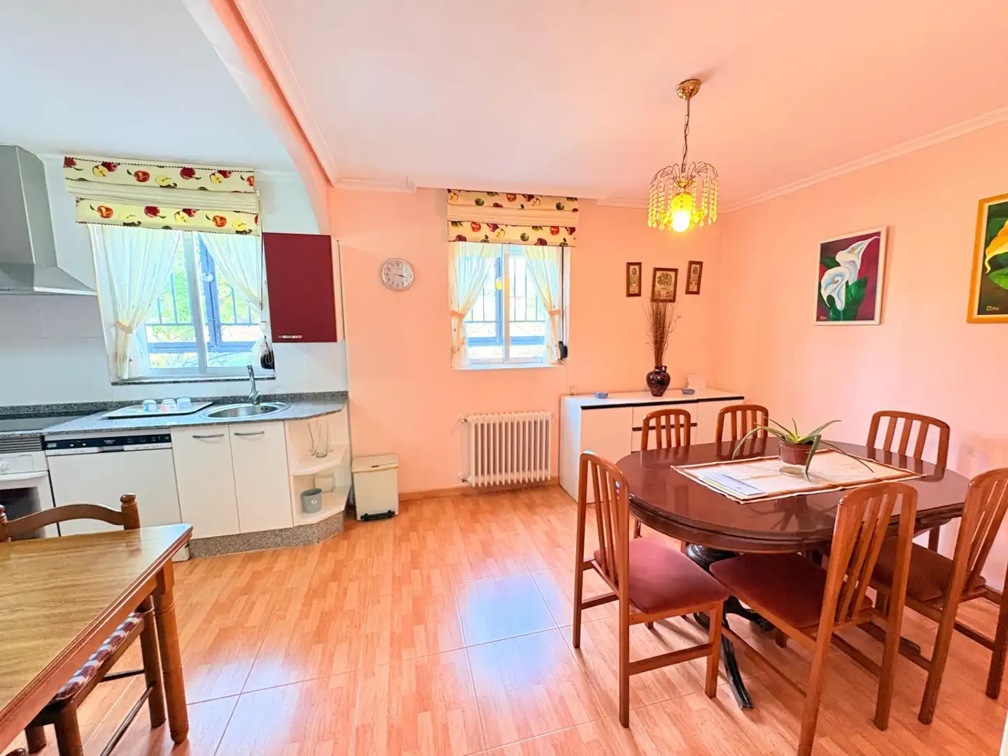 Cocina de Casa o chalet en venta en Torre del Bierzo con Calefacción, Jardín privado y Trastero