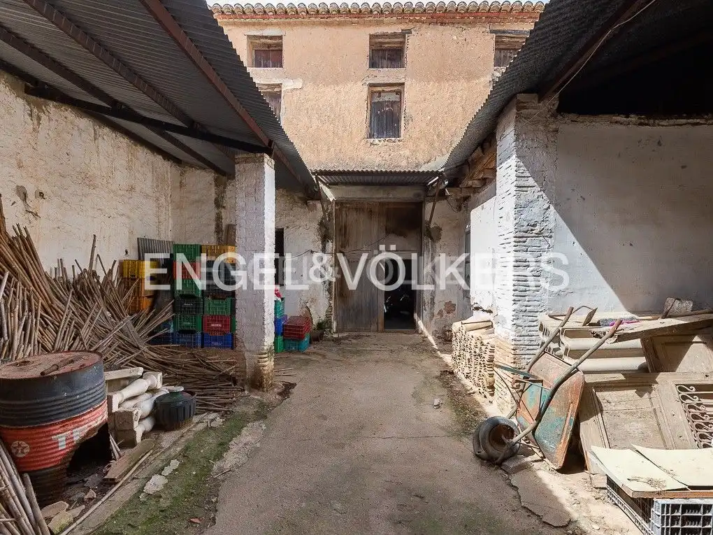 Vista exterior de Finca rústica en venda en Alzira amb Calefacció, Terrassa i Piscina