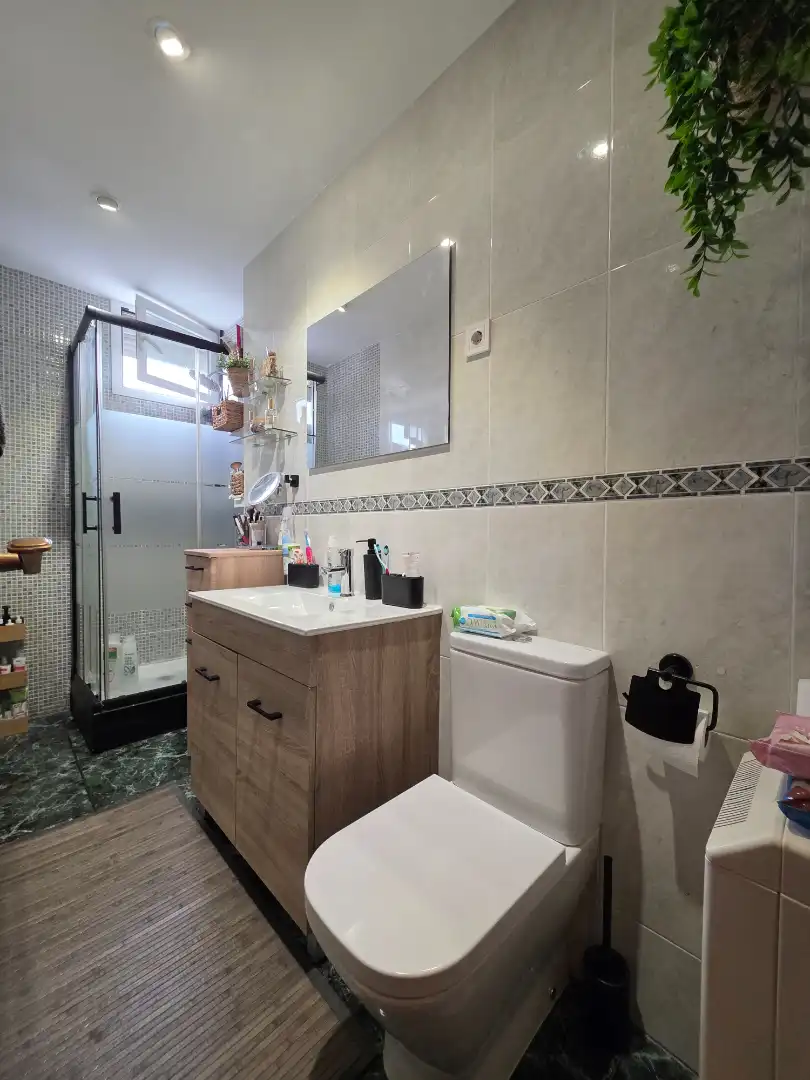 Baño de Piso en venta en Madrid con Aire acondicionado, Calefacción y Parquet