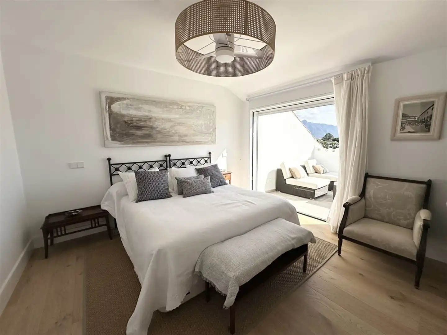 Habitación de Apartamento en venta en Marbella con Aire acondicionado y Terraza