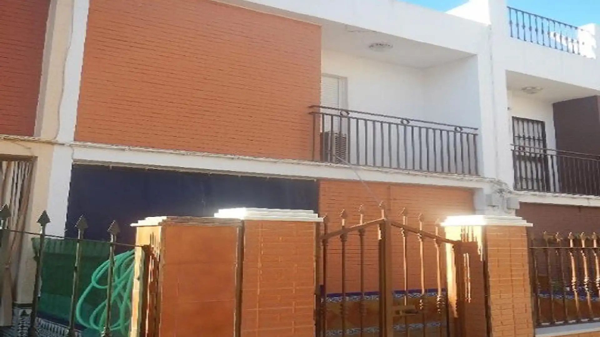 Vista exterior de Casa o chalet en venta en El Viso del Alcor
