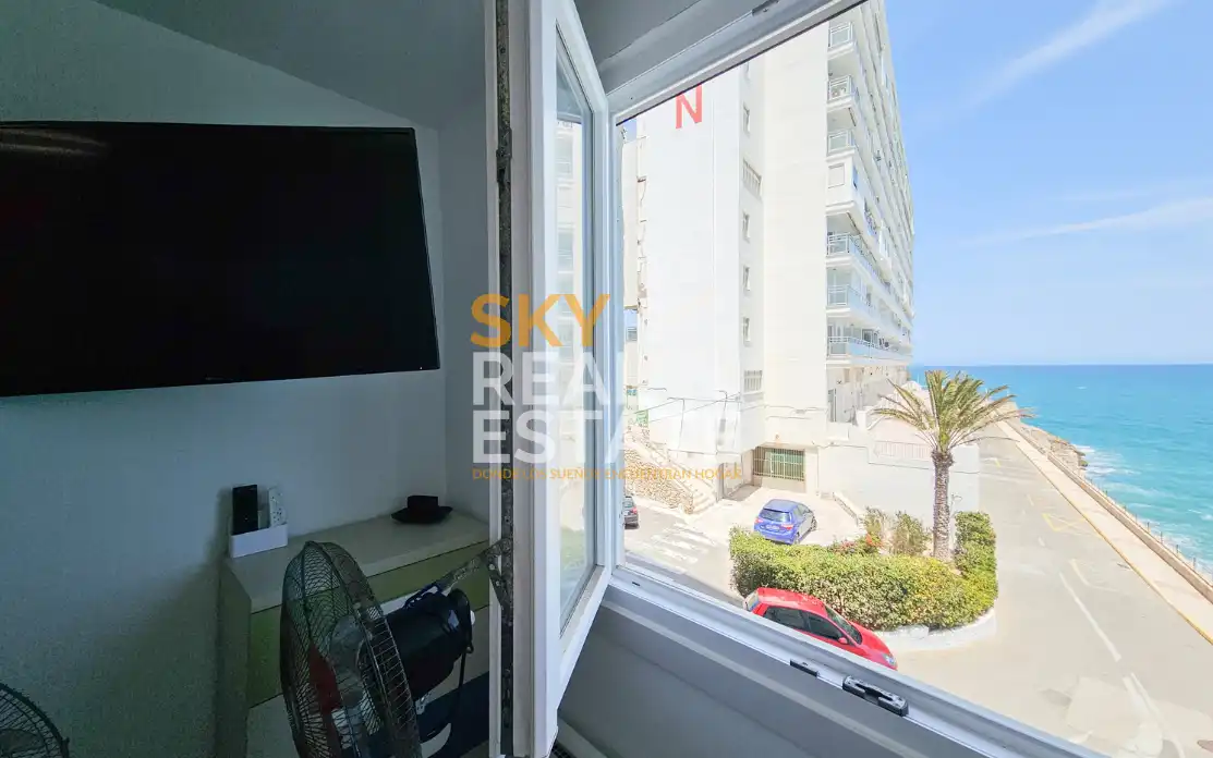 Vista exterior de Piso en venta en Cullera con Terraza, Piscina y Amueblado