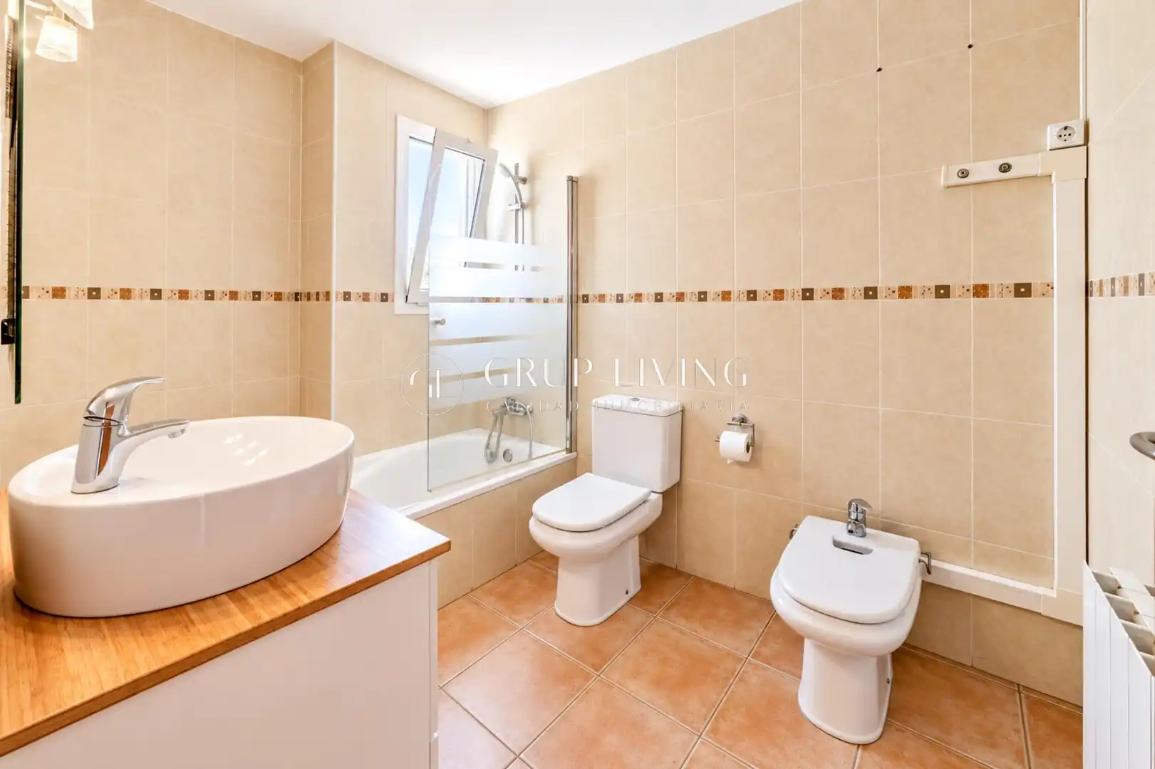 Casa con jardín en venta en Carrer MESTRE MESIES, imagen 24
