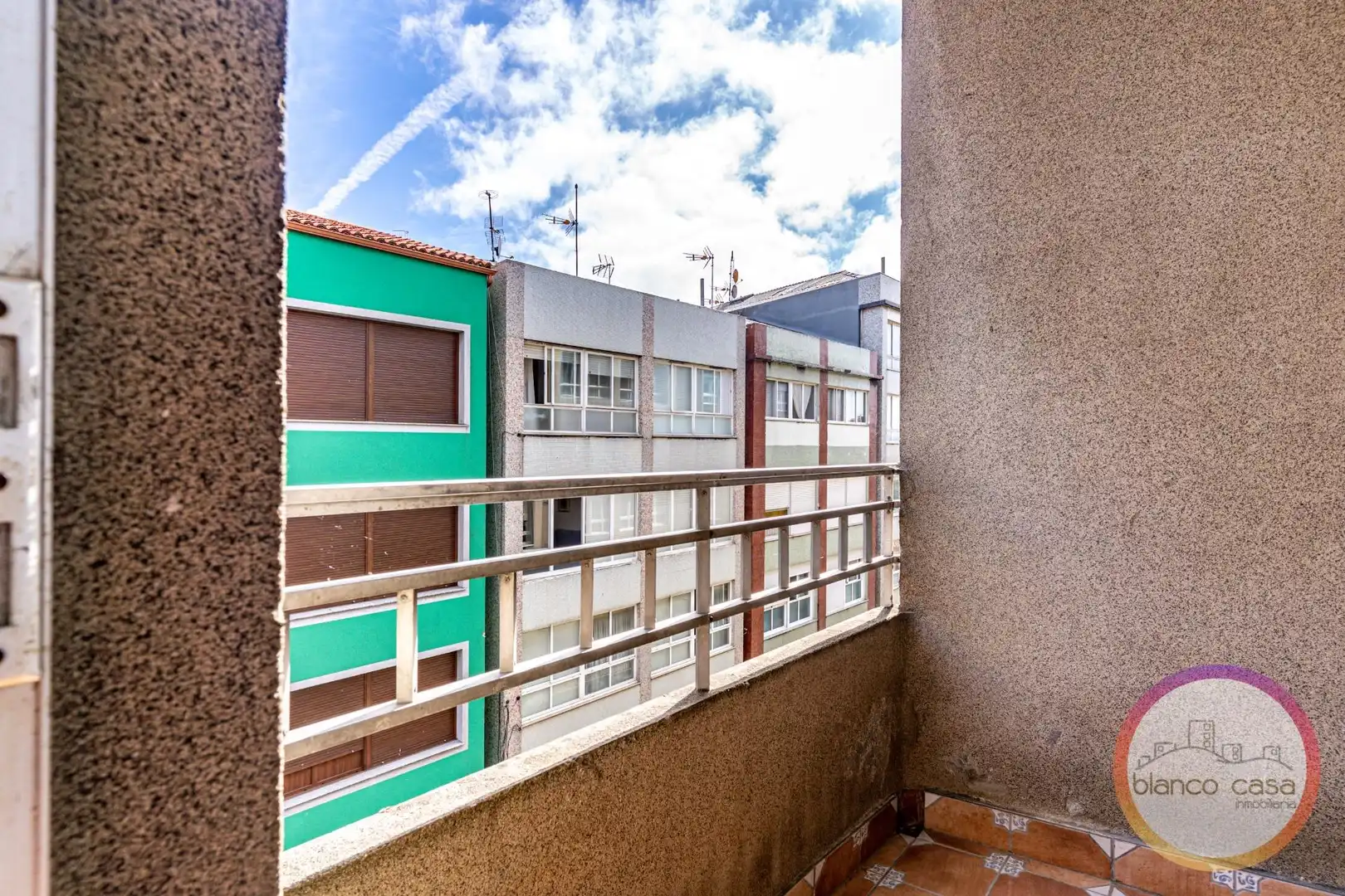 Terraza de Piso en venta en Carballo con Terraza, Trastero y Amueblado