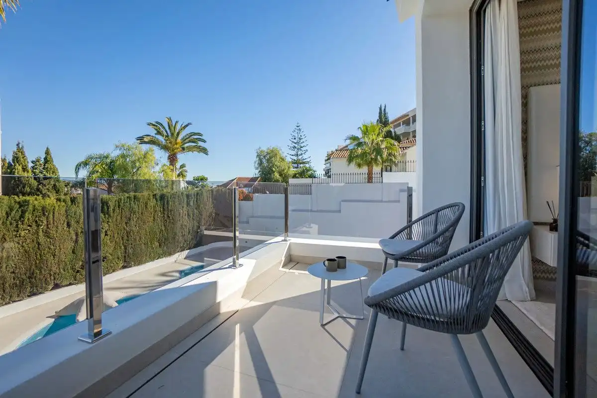 Villa mit Terrasse zum Verkauf in Nueva Andalucía, imagen 24