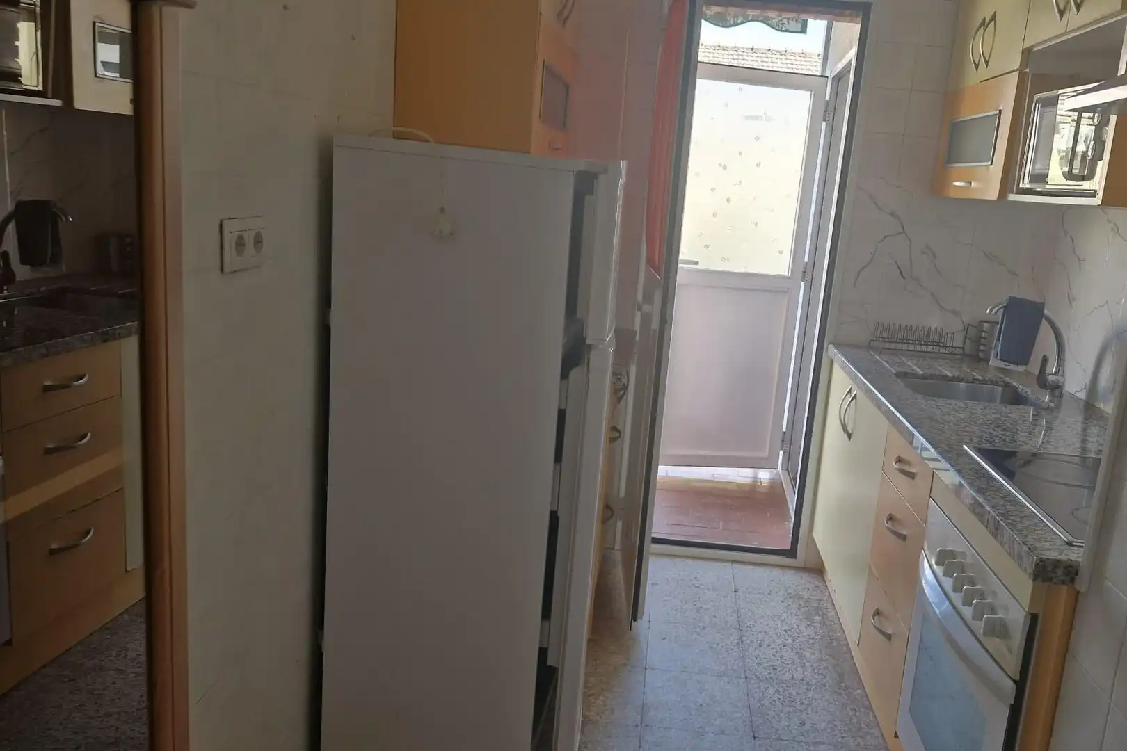 Kitchen of Flat for rent in Granada  with Furnished and Balcony